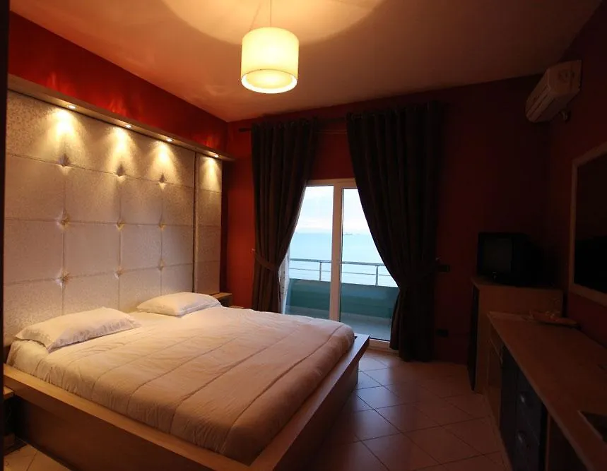 ****  Hotel Vivas Durrës Albánia