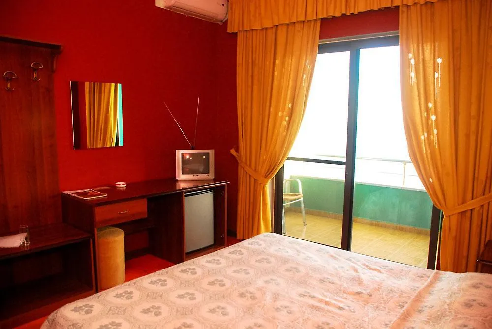 ****  Hotel Vivas Durrës Albánia