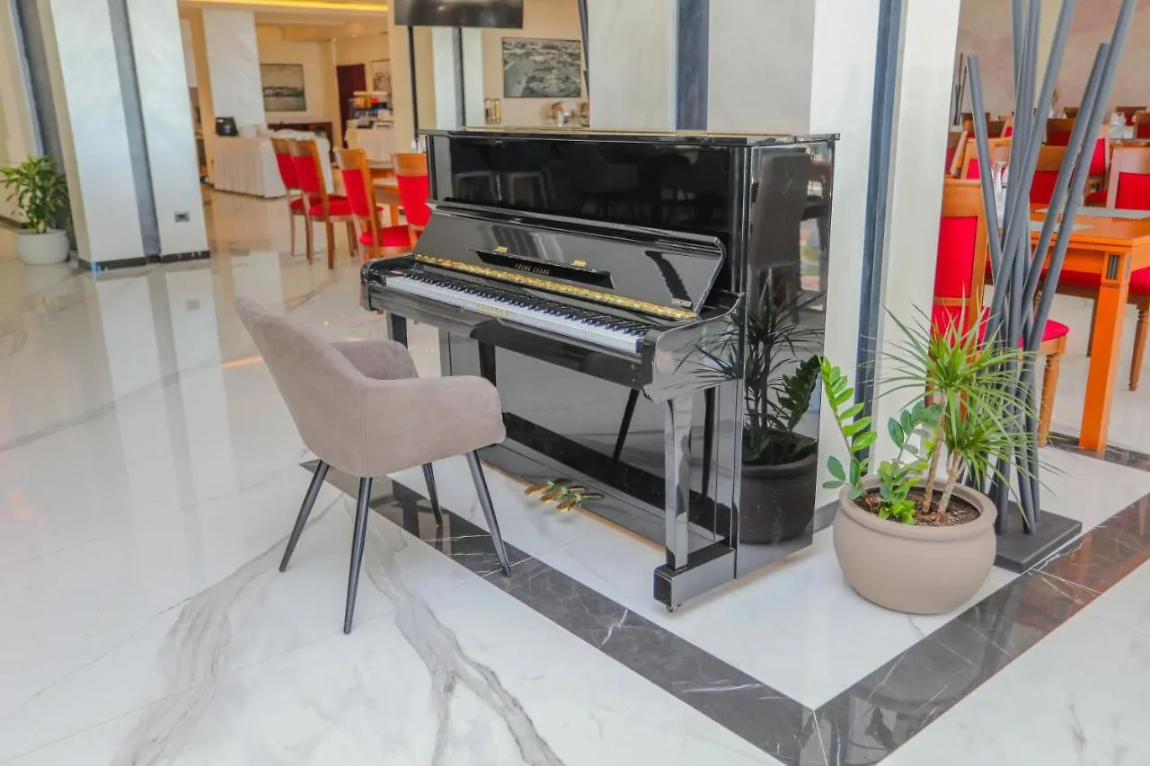 ****  Hotel Vivas Durrës Albánia