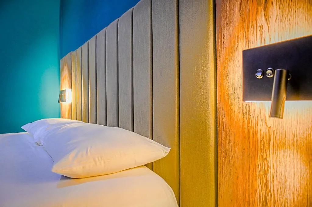 ****  Hotel Vivas Durrës Albánia
